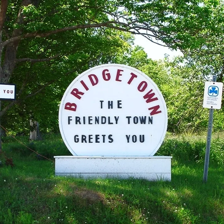 Bridgetown welcome sign reading "The Friendly Town